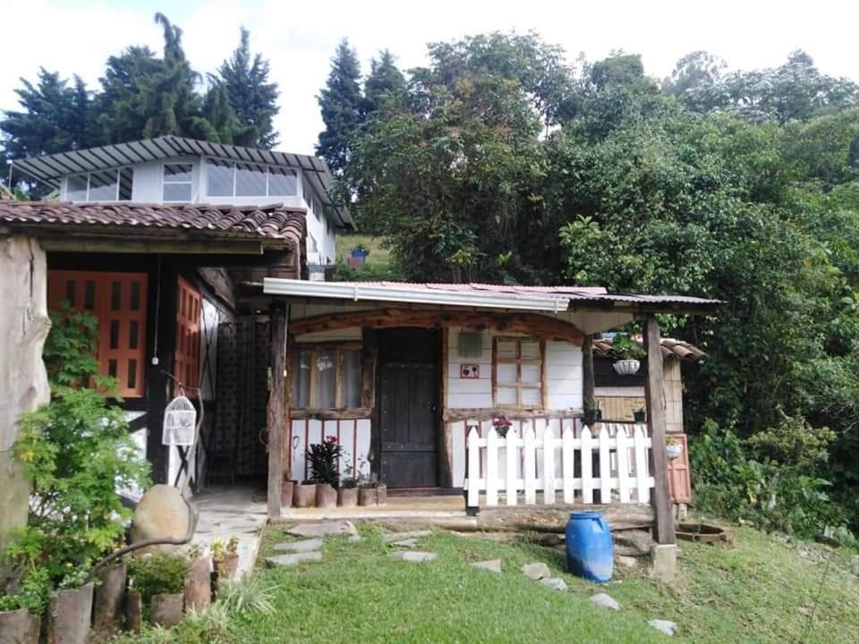 סנטה רוזה דה כבאל Tarragona Hostal מראה חיצוני תמונה