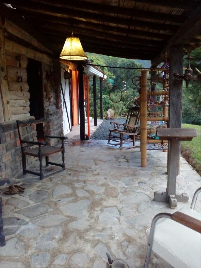 סנטה רוזה דה כבאל Tarragona Hostal מראה חיצוני תמונה