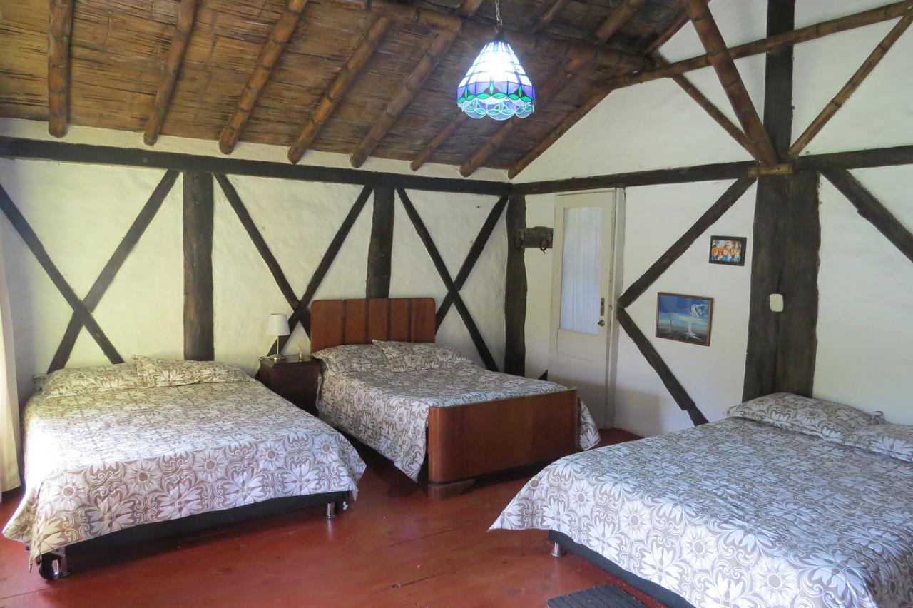 סנטה רוזה דה כבאל Tarragona Hostal מראה חיצוני תמונה